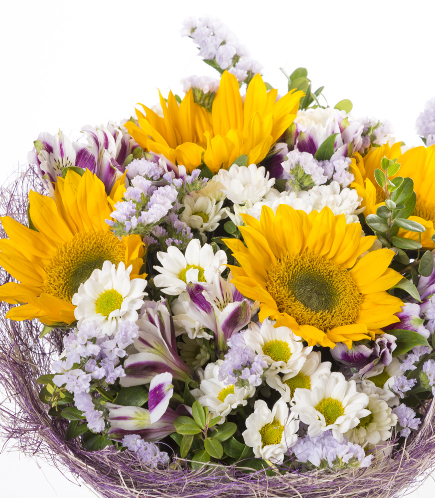 Букет с гелиантусом и сантини