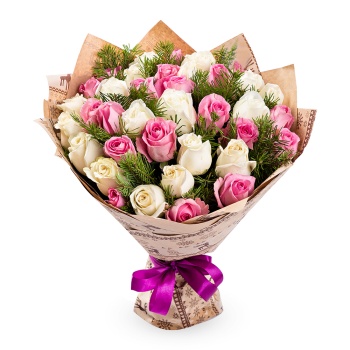 Новогодний букет из 35 разноцветных роз