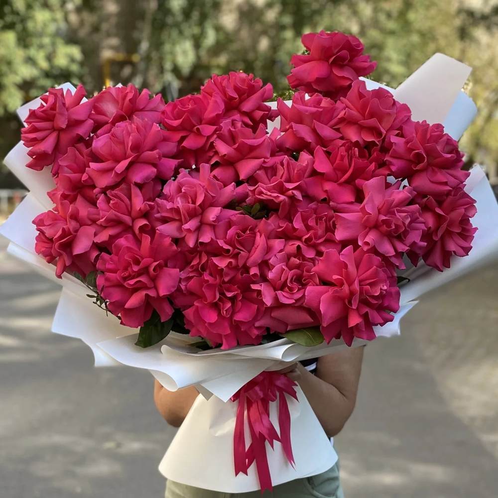 Французская малиновая роза 25 шт.