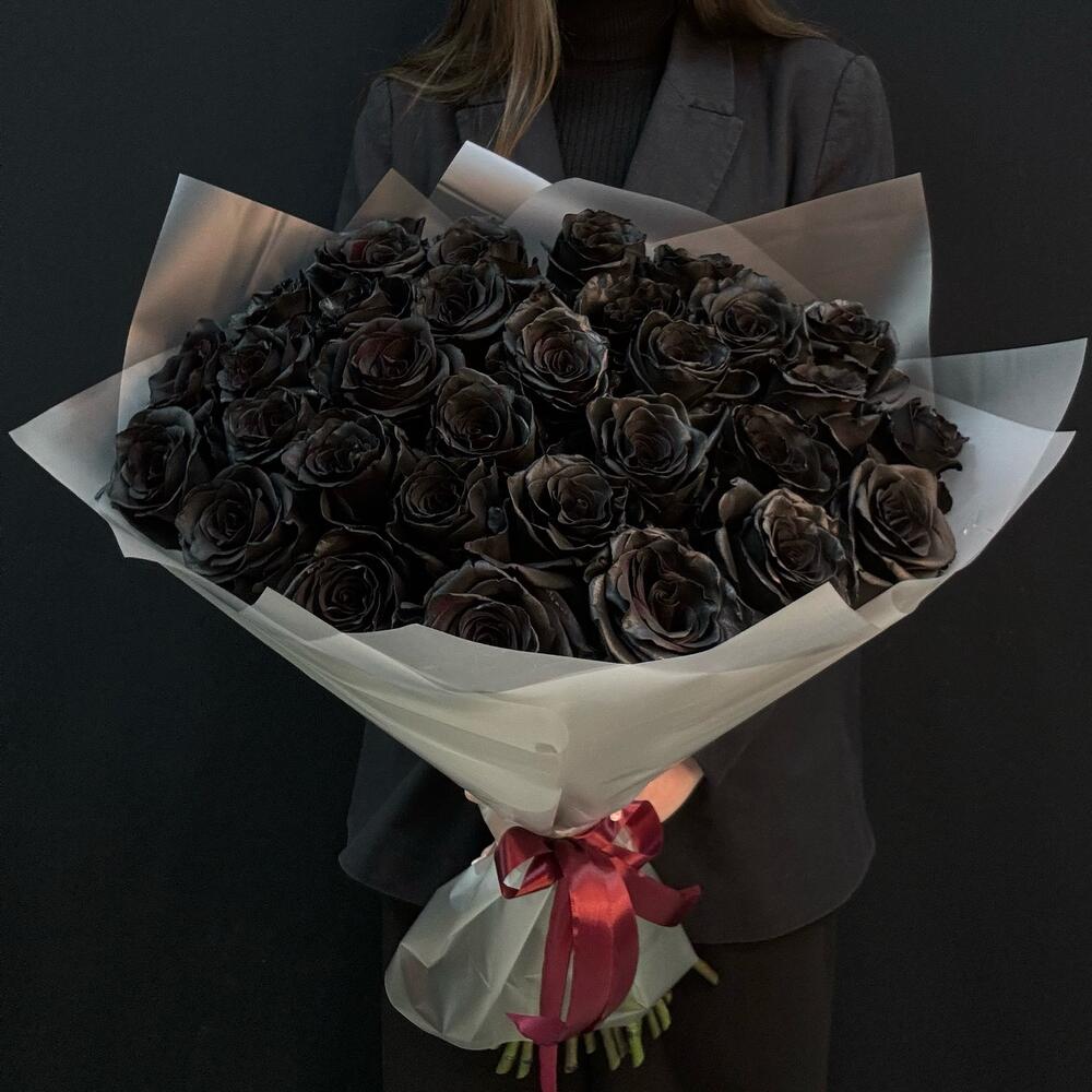 Букет из 31 черной розы Эквадор
